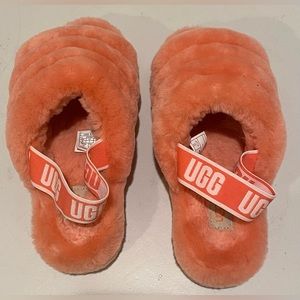 UGG Fuzz Yeah slippers